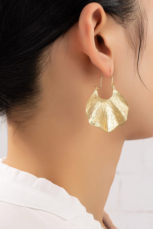 Textured wavy eclipse drop earrings